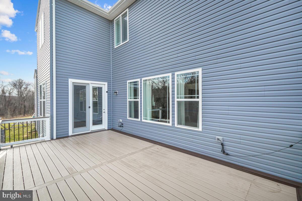 5521 HAWK RIDGE ROAD