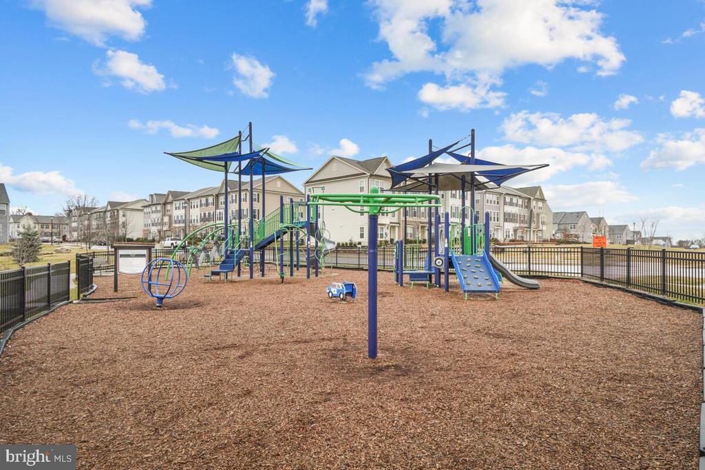 5521 HAWK RIDGE ROAD