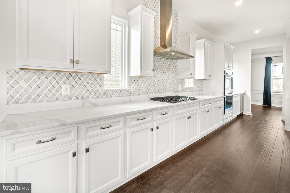 5521 HAWK RIDGE ROAD