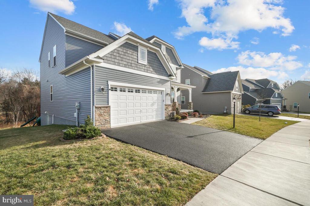 5521 HAWK RIDGE ROAD