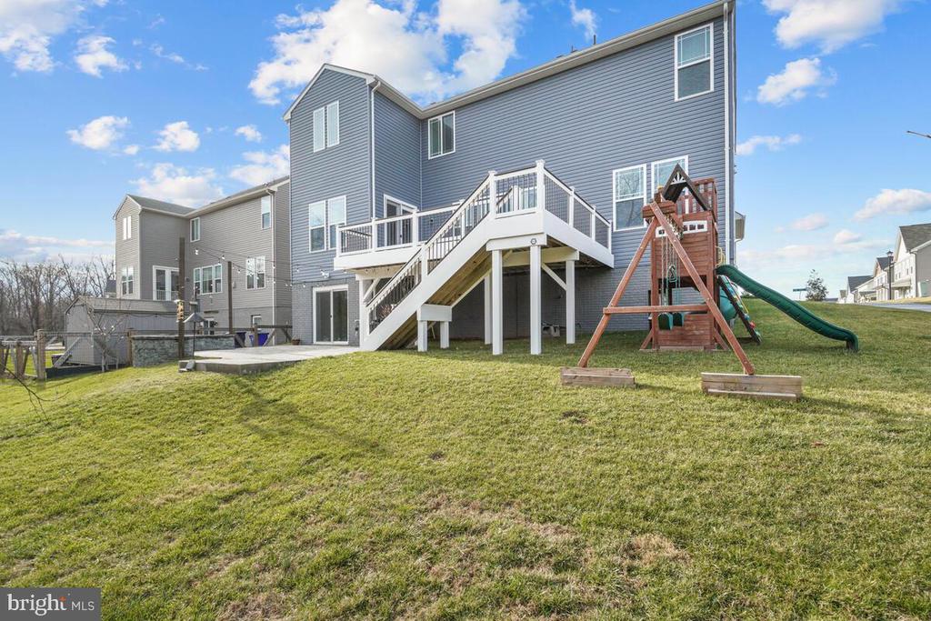 5521 HAWK RIDGE ROAD