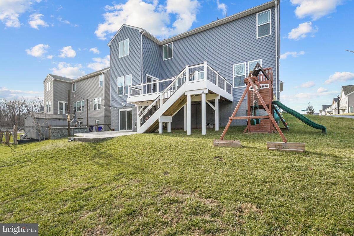 5521 HAWK RIDGE ROAD