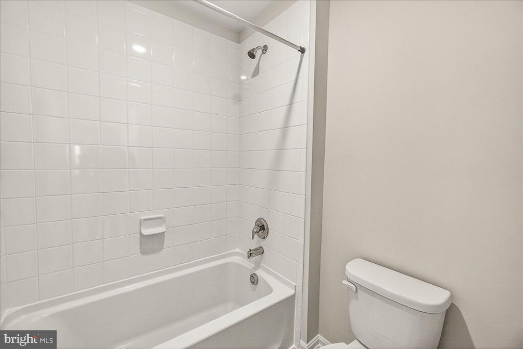 5703 GUILFORD GARDEN TERRACE