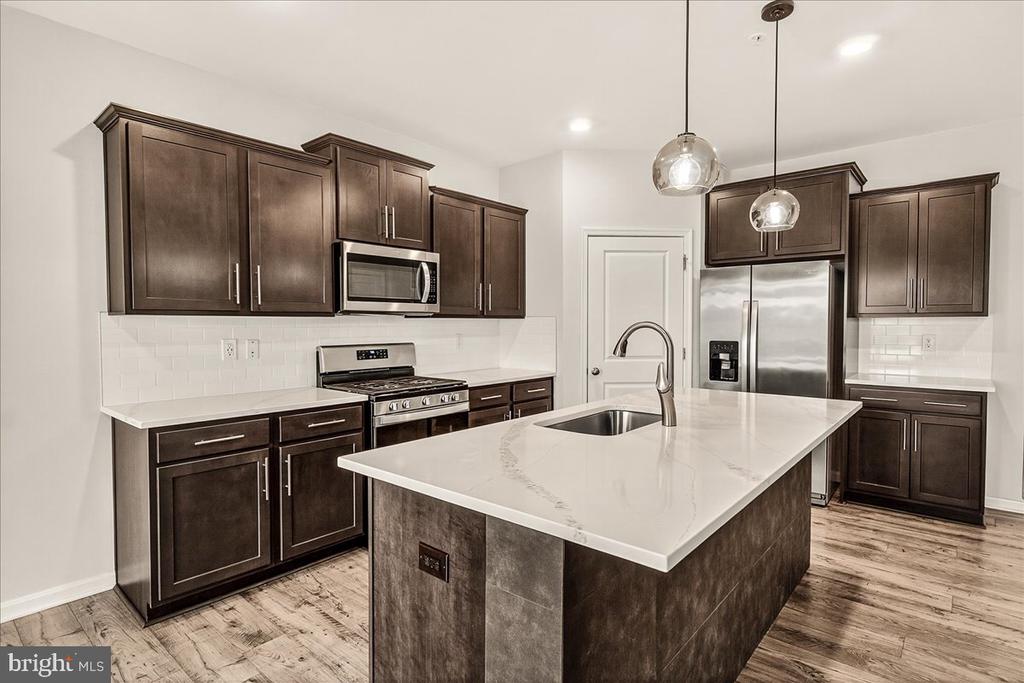 5703 GUILFORD GARDEN TERRACE