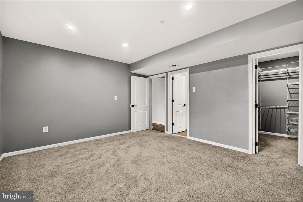 5703 GUILFORD GARDEN TERRACE