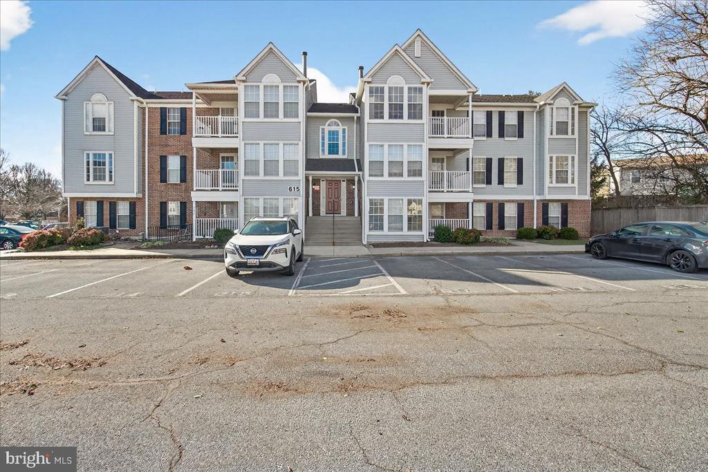 615 HIMES AVENUE 106