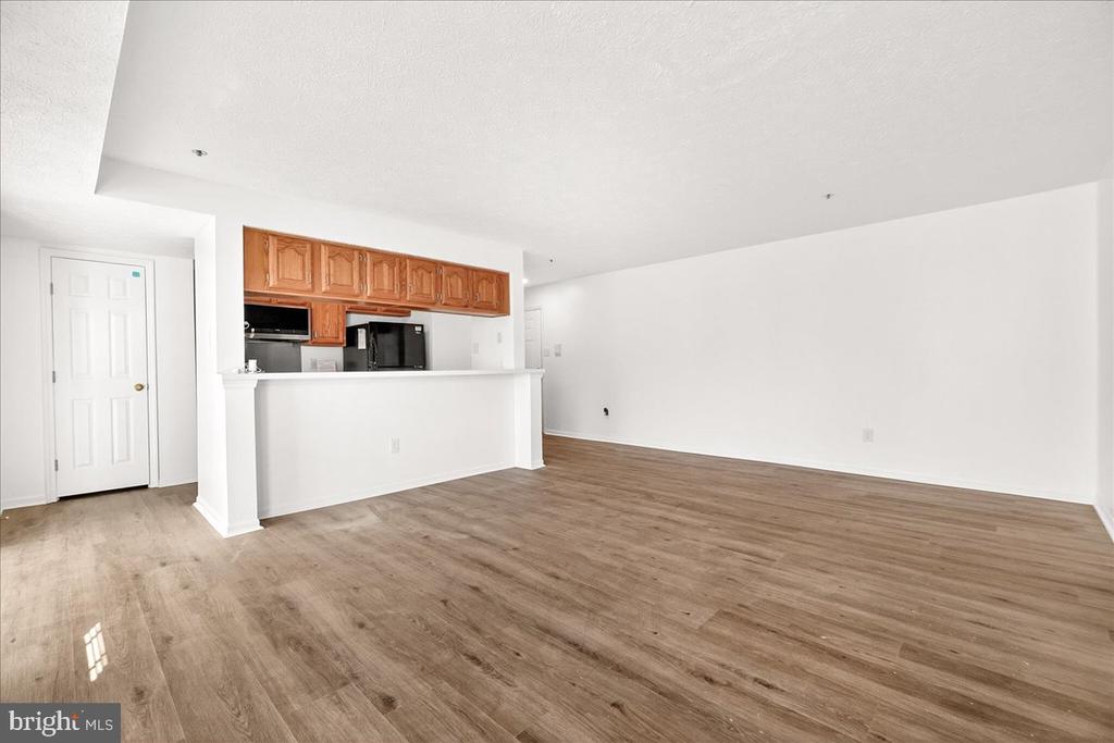 615 HIMES AVENUE 106