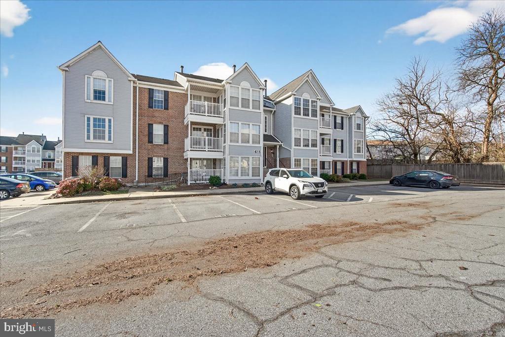615 HIMES AVENUE 106