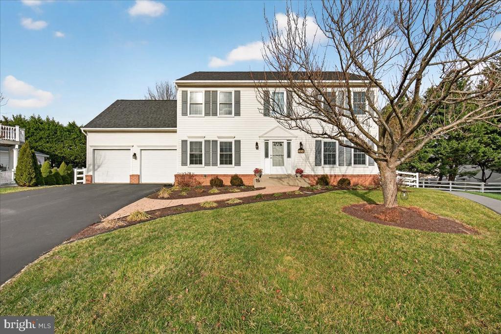 1004 LINDFIELD DRIVE