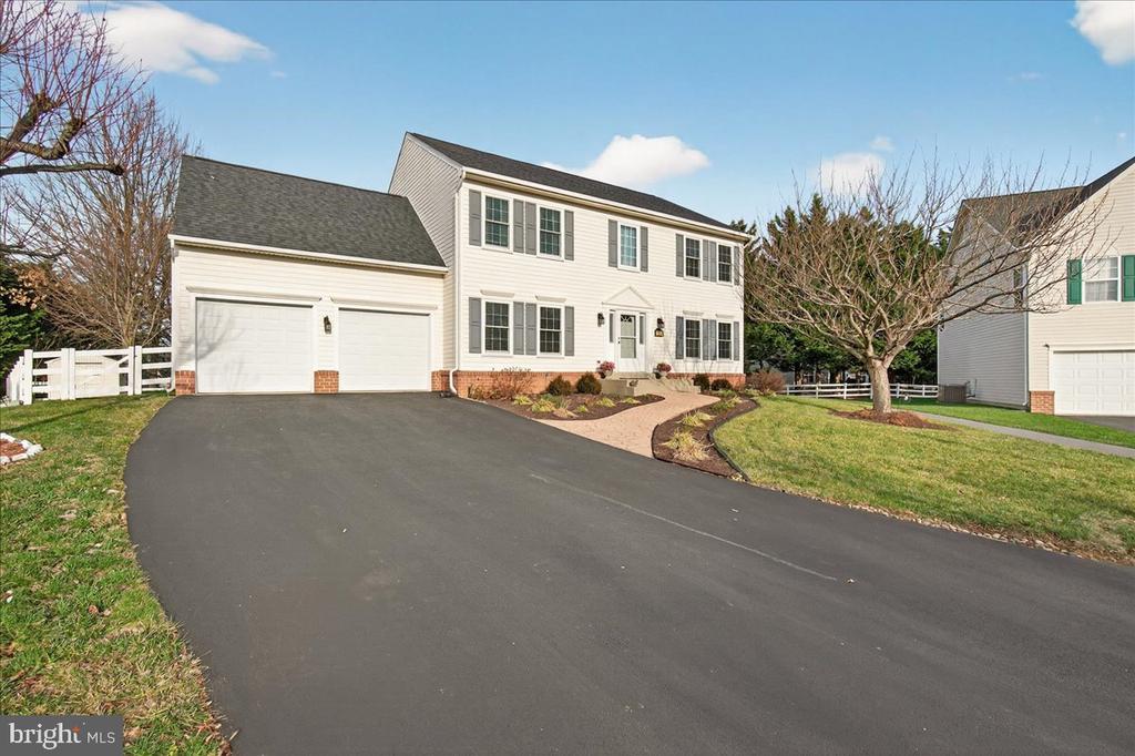 1004 LINDFIELD DRIVE