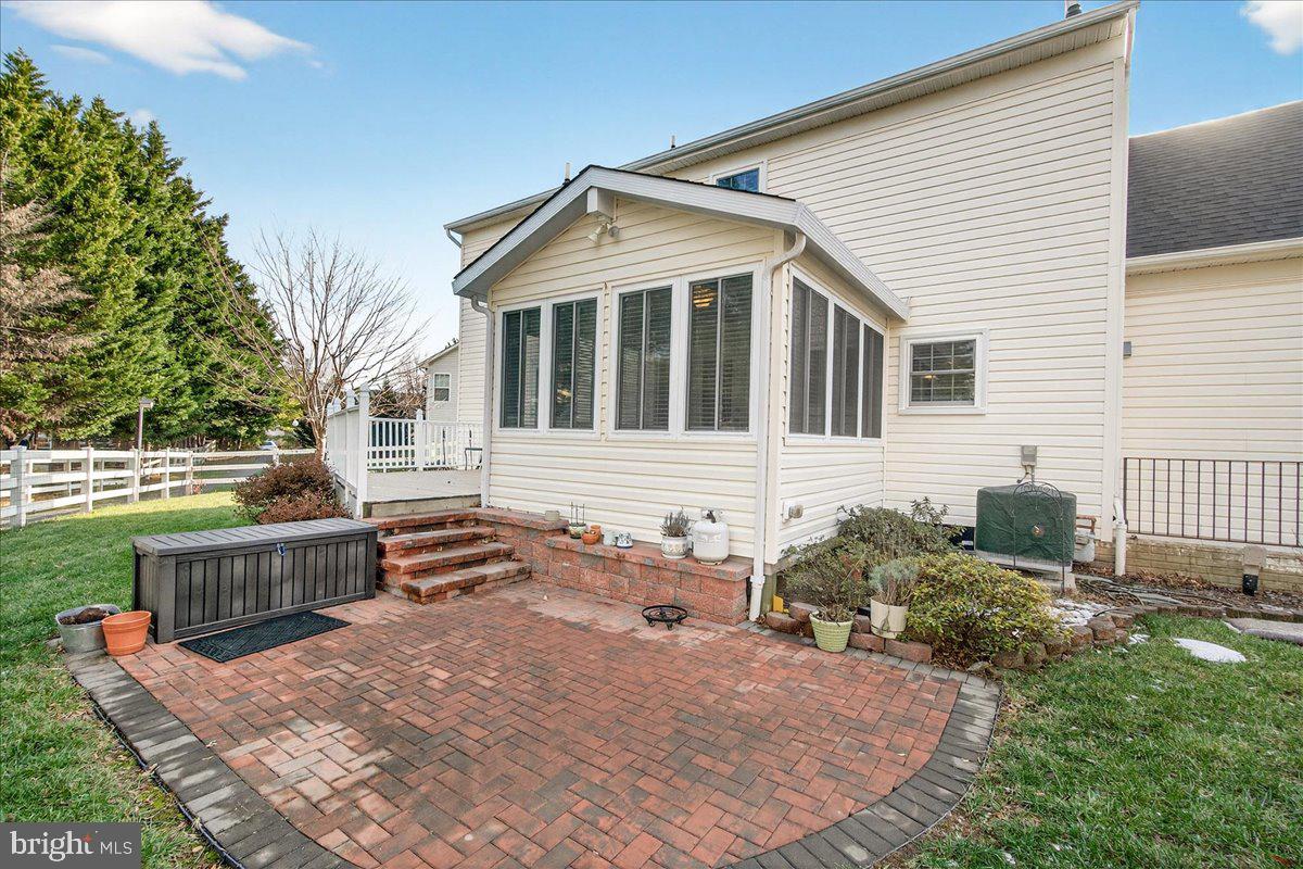 1004 LINDFIELD DRIVE