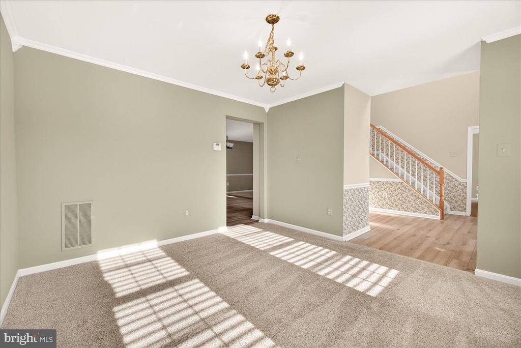 1004 LINDFIELD DRIVE