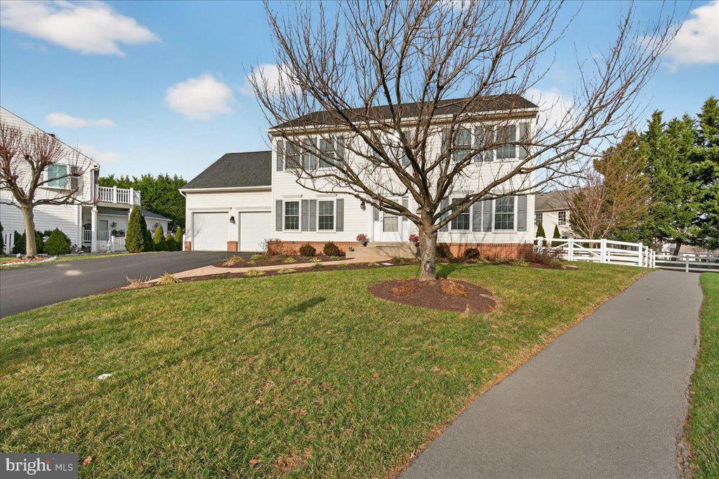 1004 LINDFIELD DRIVE
