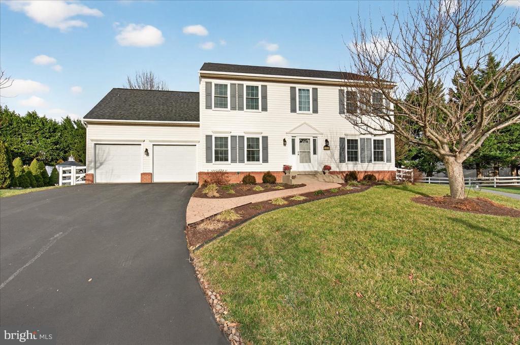 1004 LINDFIELD DRIVE