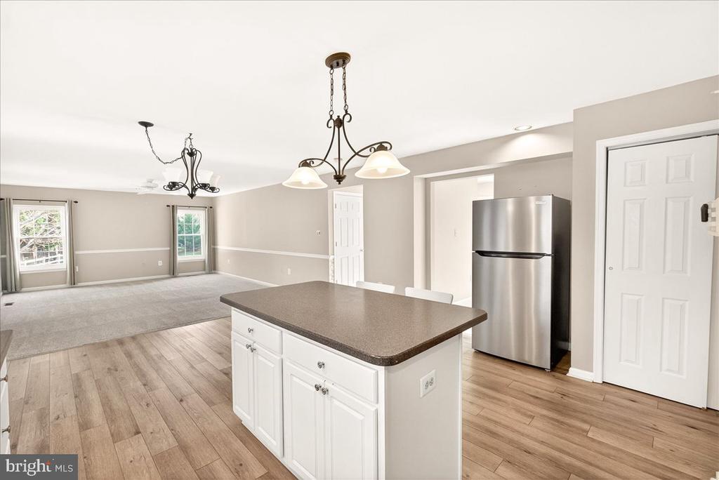 1004 LINDFIELD DRIVE