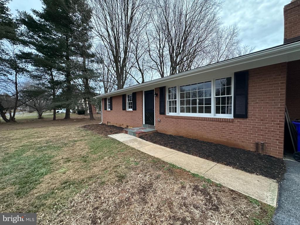 7923 LONGMEADOW DRIVE