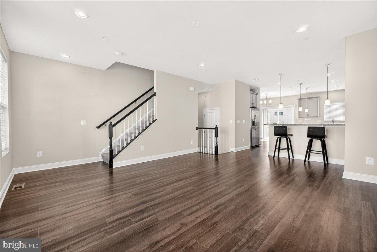 4959 MACDONOUGH PLACE