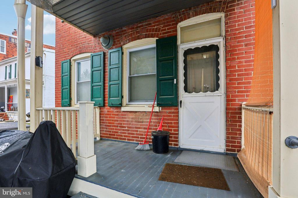 10 N MAIN STREET