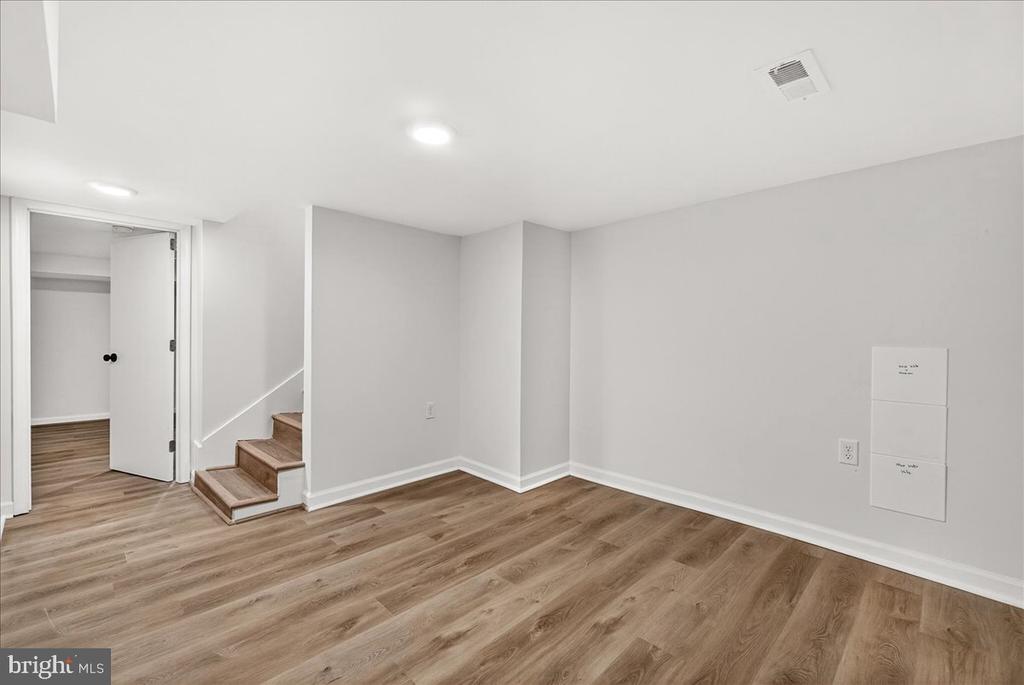 629 WILSON PLACE