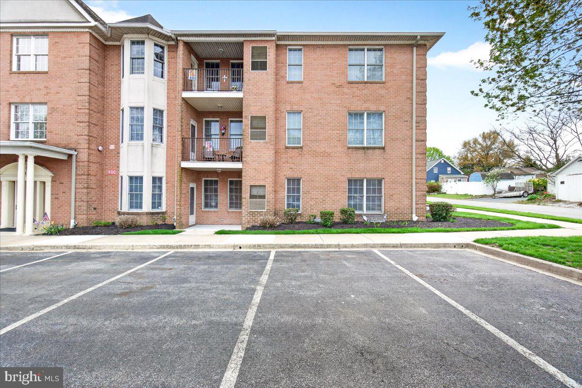 11 ROSEWOOD COURT 101