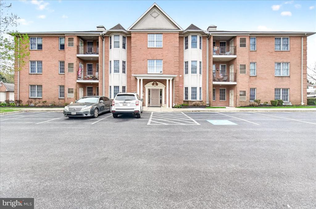 11 ROSEWOOD COURT 101