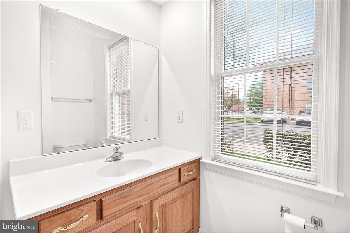 11 ROSEWOOD COURT 101