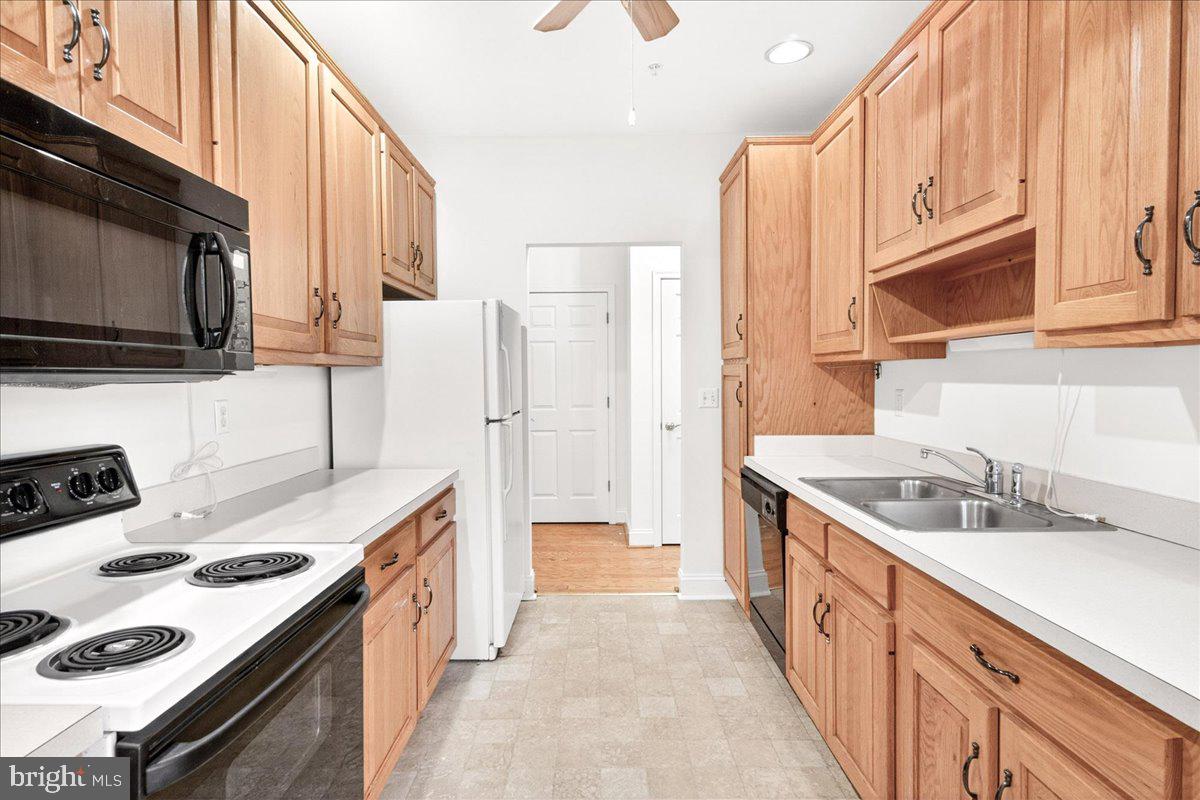 11 ROSEWOOD COURT 101