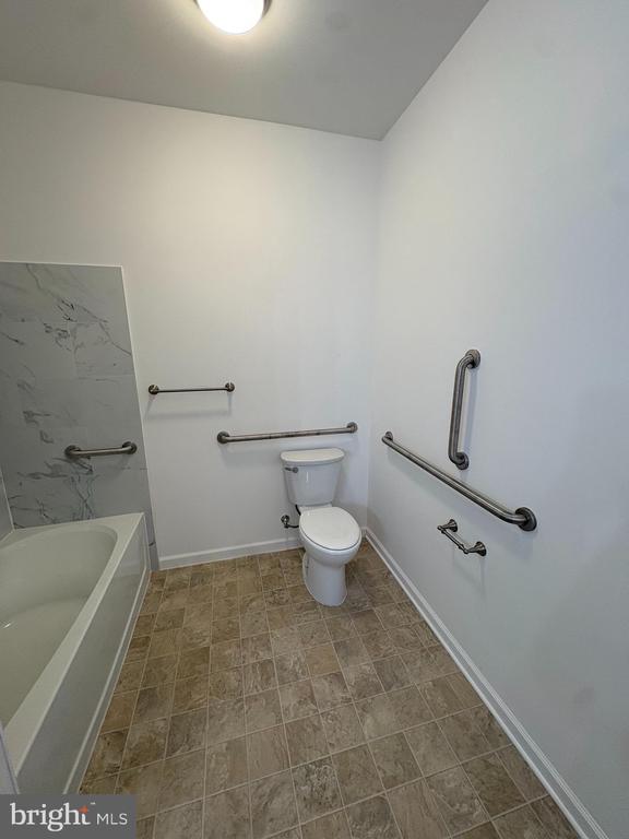 106 W ALL SAINTS STREET A B1