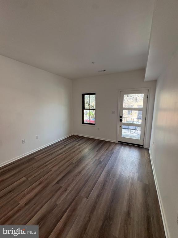106 W ALL SAINTS STREET A B1