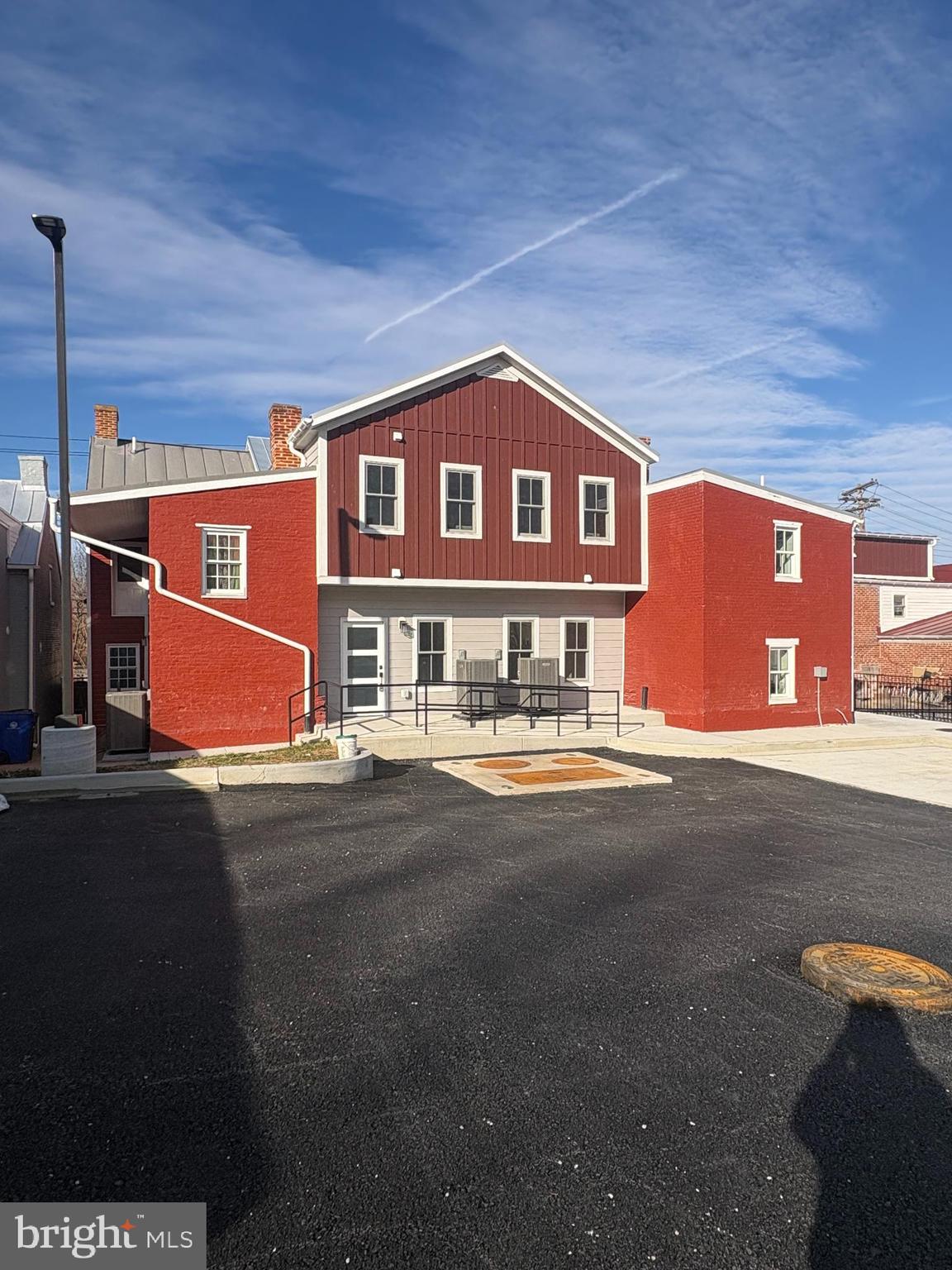 106 W ALL SAINTS STREET A B1