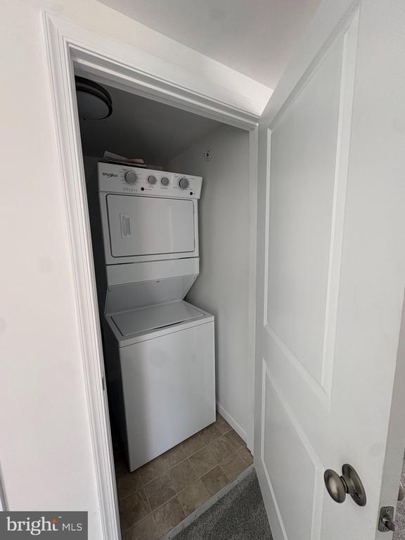 104 W ALL SAINTS STREET B C2