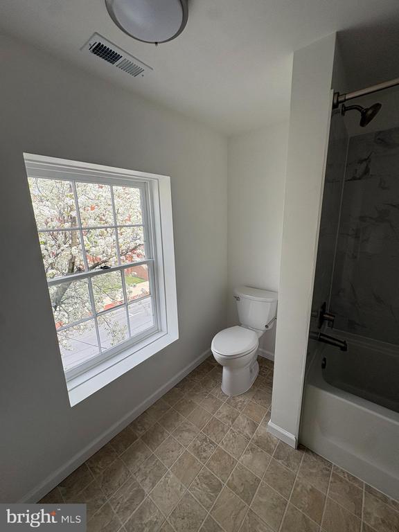 104 W ALL SAINTS STREET B C2