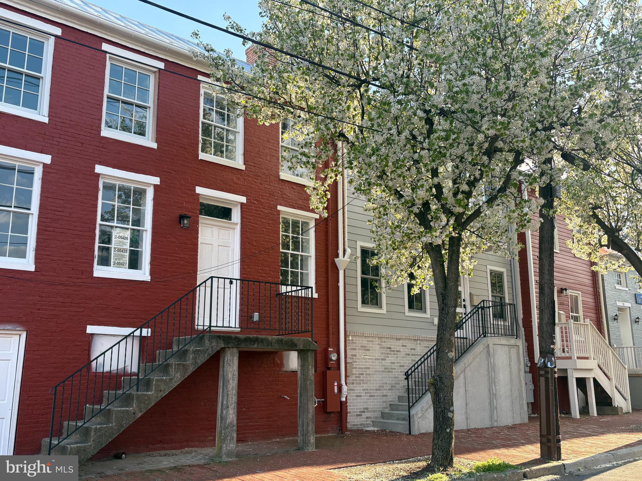 104 W ALL SAINTS STREET B C2