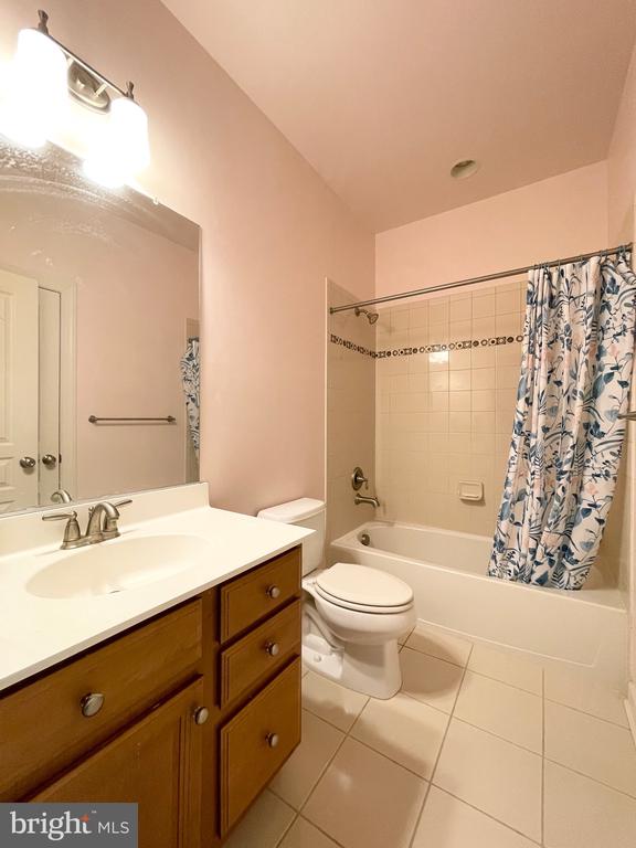 9661 ATTERBURY LANE