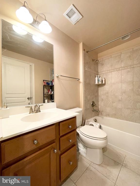 9661 ATTERBURY LANE