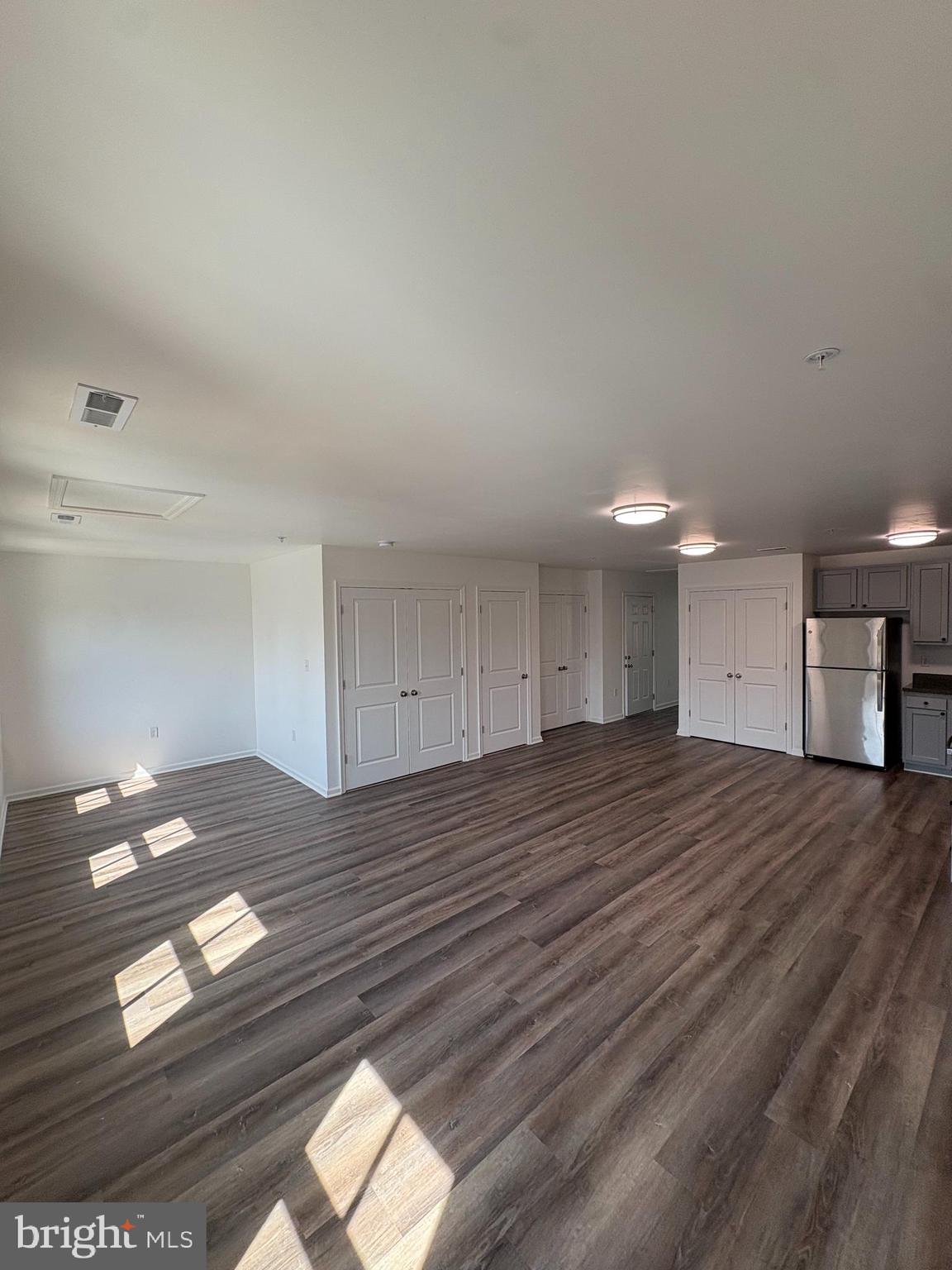 106 W ALL SAINTS STREET B B2