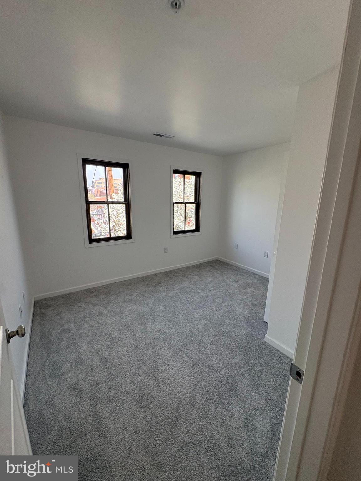 106 W ALL SAINTS STREET B B2