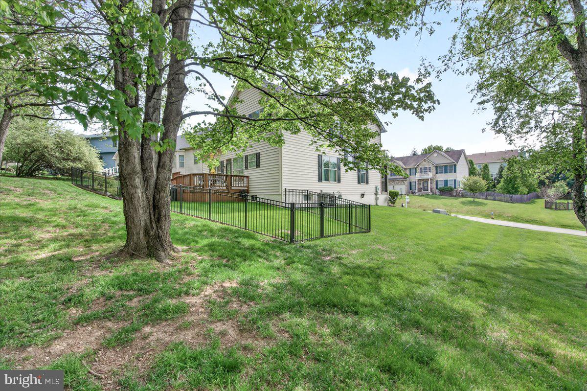 6736 WOODRIDGE ROAD