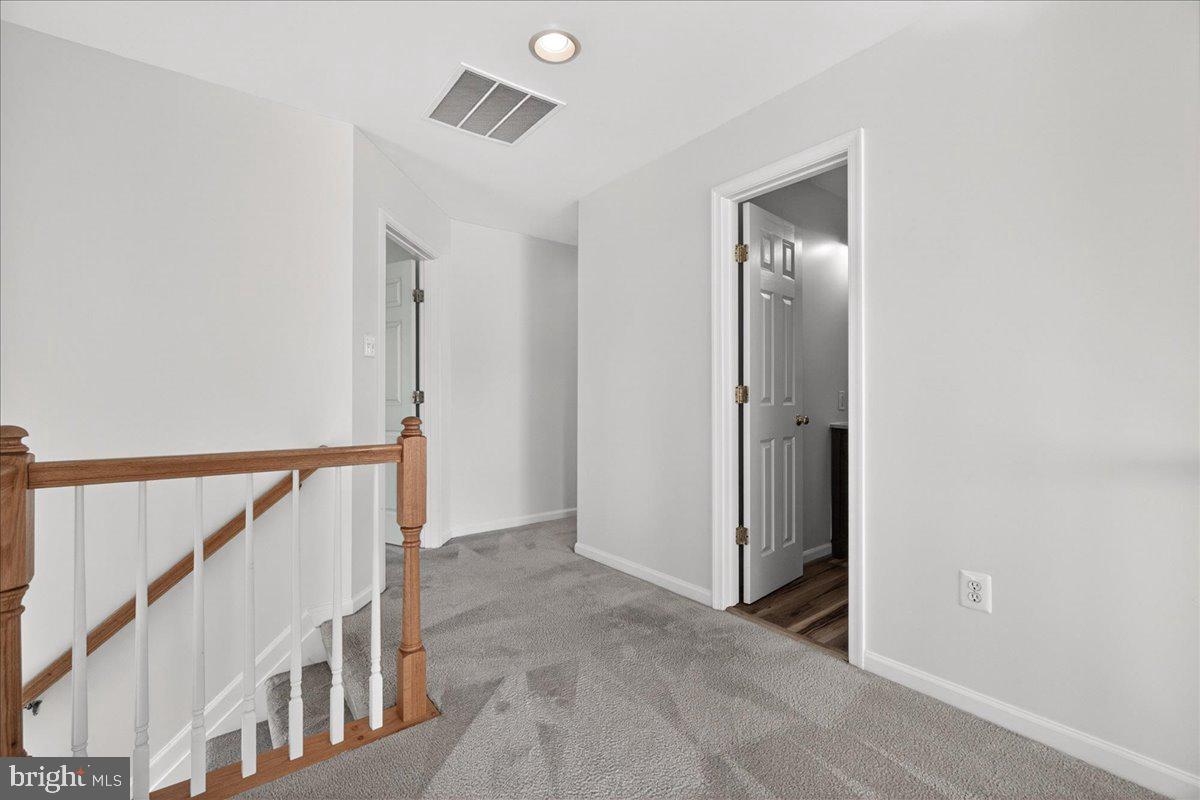 6736 WOODRIDGE ROAD