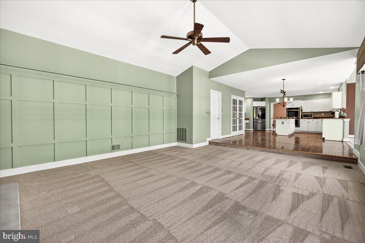 6309 KNOLLWOOD DRIVE
