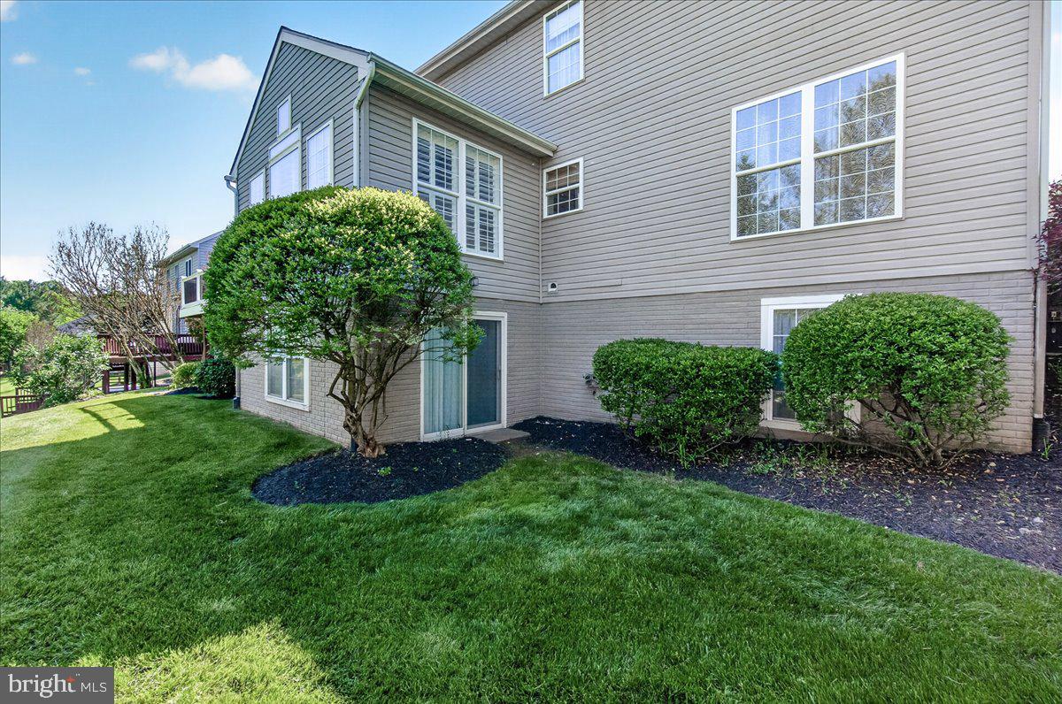 6309 KNOLLWOOD DRIVE