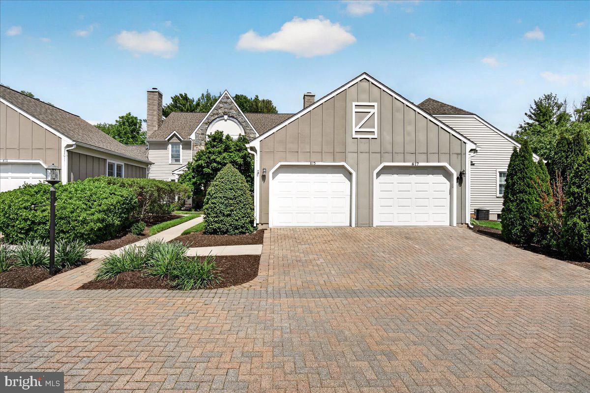 815 DUNBROOKE COURT
