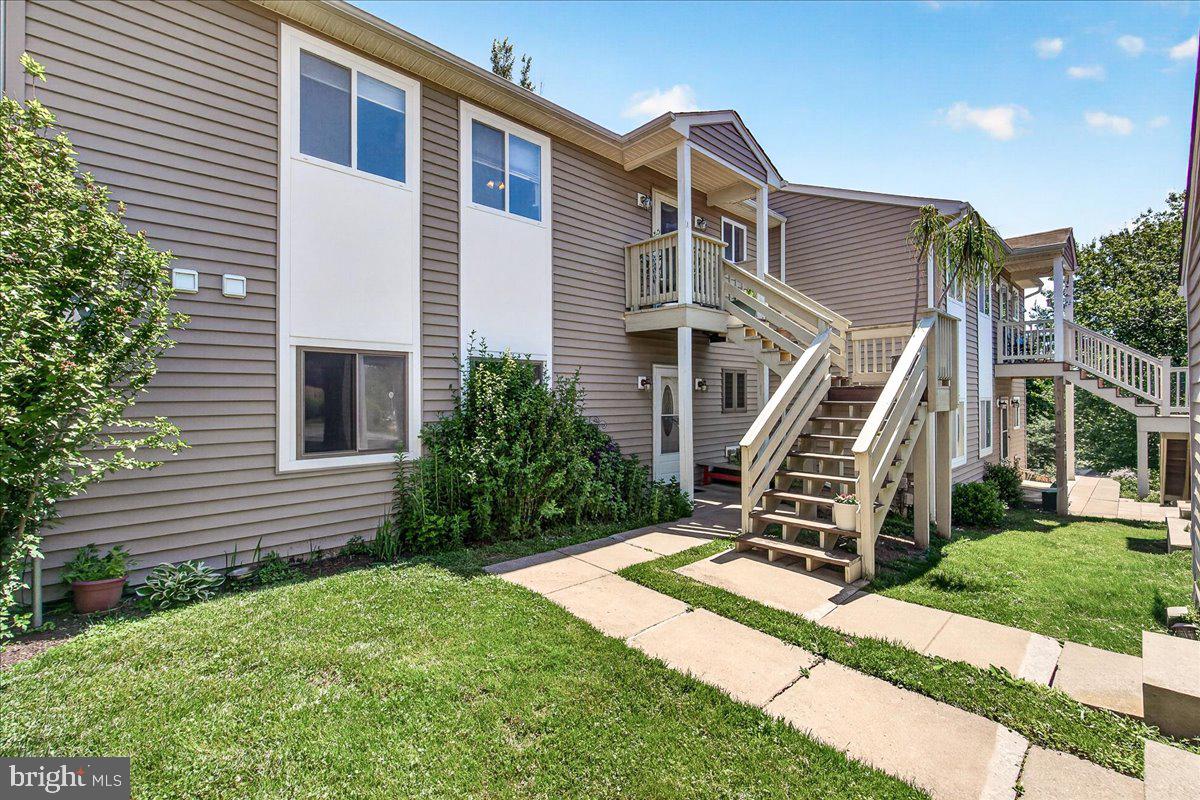 10269 WHITE PELICAN WAY 102B
