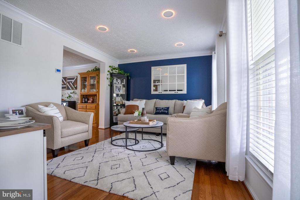 701 ANGELWING LANE