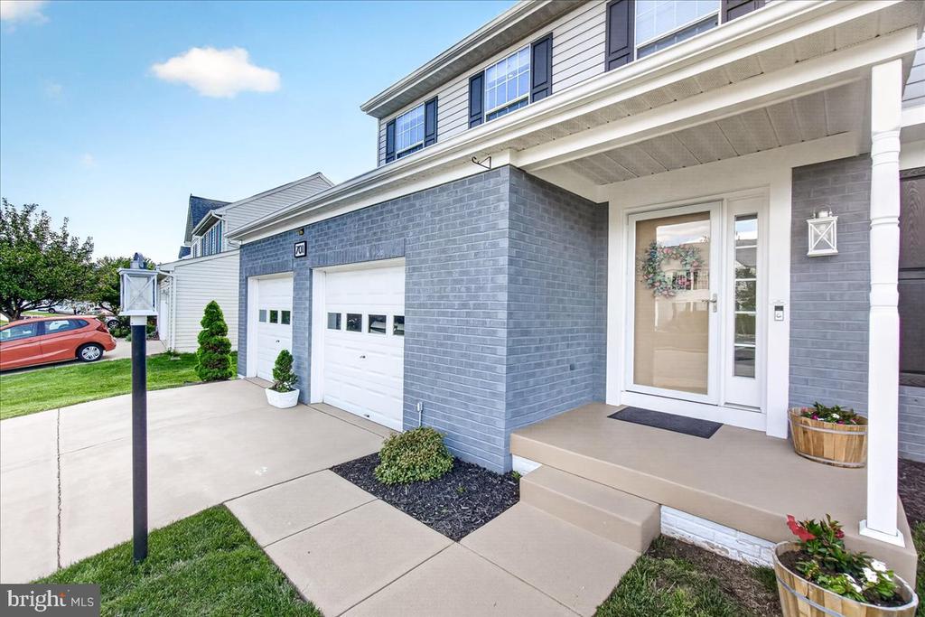 701 ANGELWING LANE
