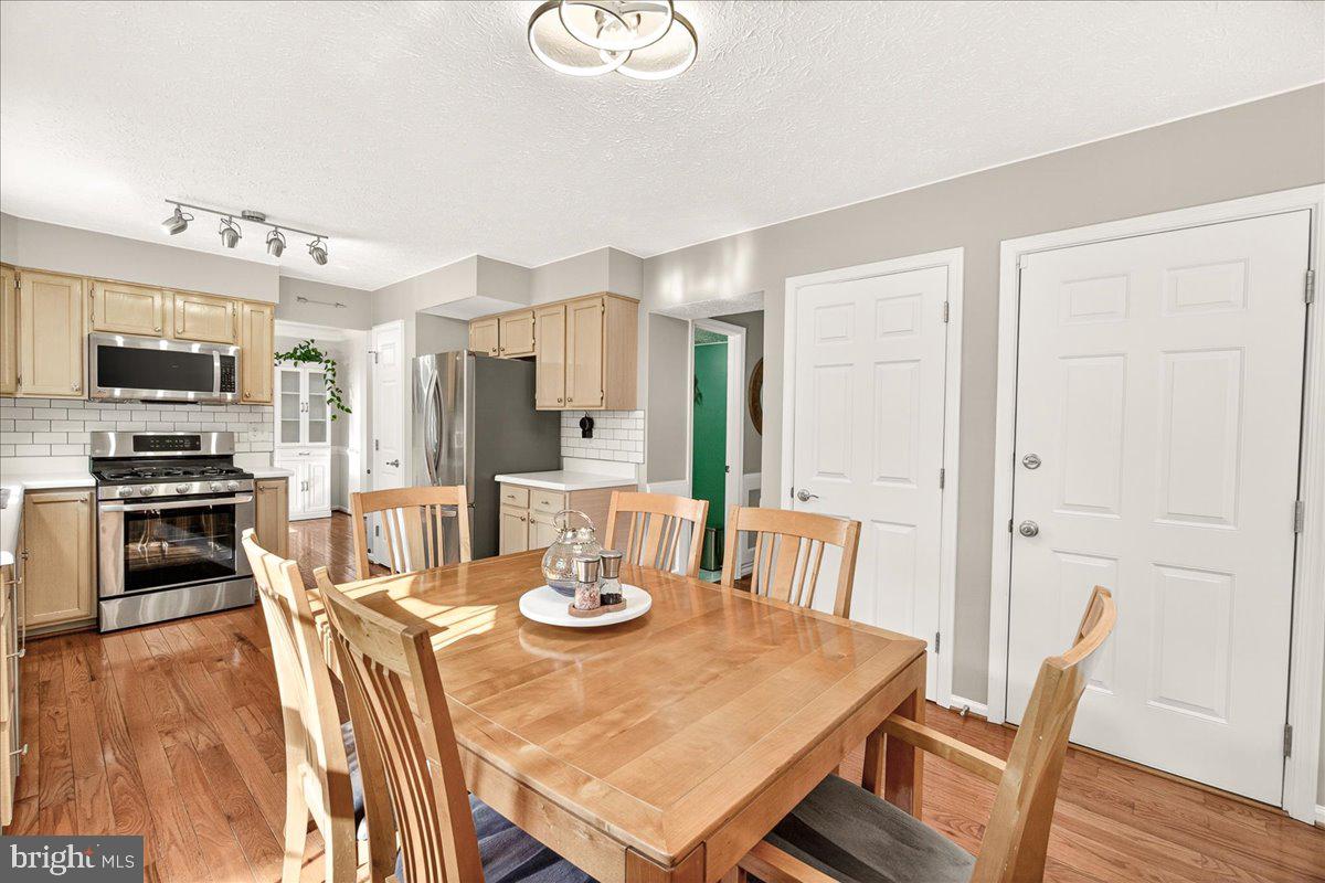 701 ANGELWING LANE