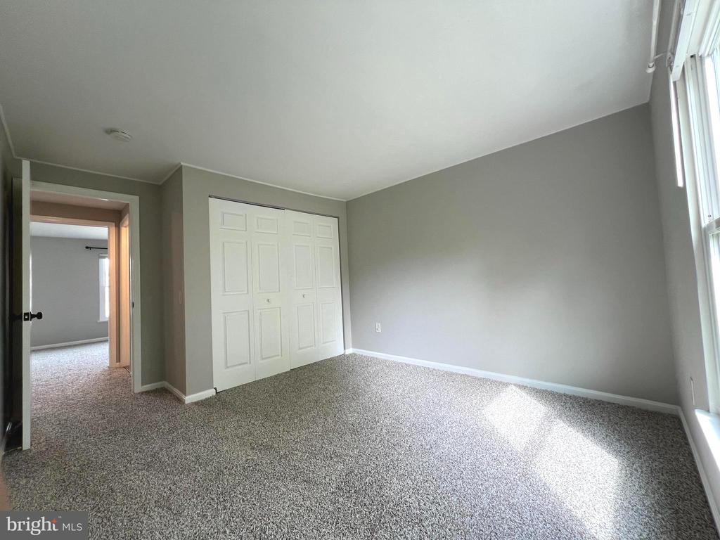 1679 COLONIAL WAY