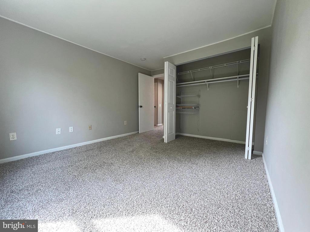 1679 COLONIAL WAY