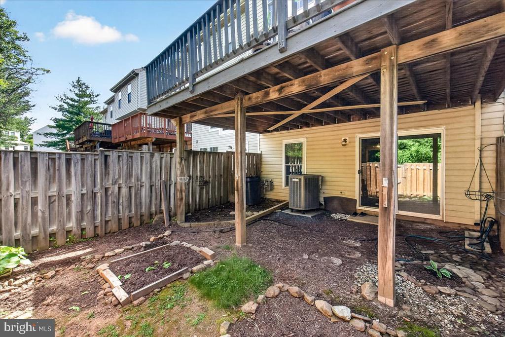 5534 FOXHALL COURT