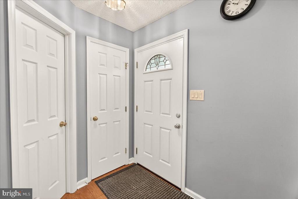 5534 FOXHALL COURT